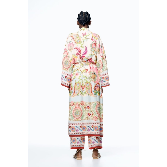 Zara Kimonos Yukatas Zara Floral Print Kimono Poshmark zara-kimonos-yukatas-zara-floral-print-kimono-poshmark